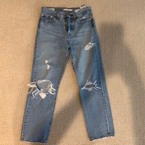 Levi wedge straight light blue jean